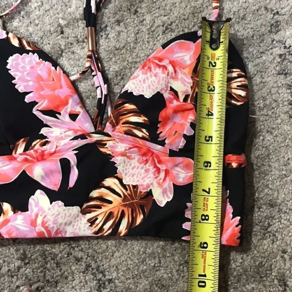 Vanilla Beach bikini top. New - Picture 8 of 8